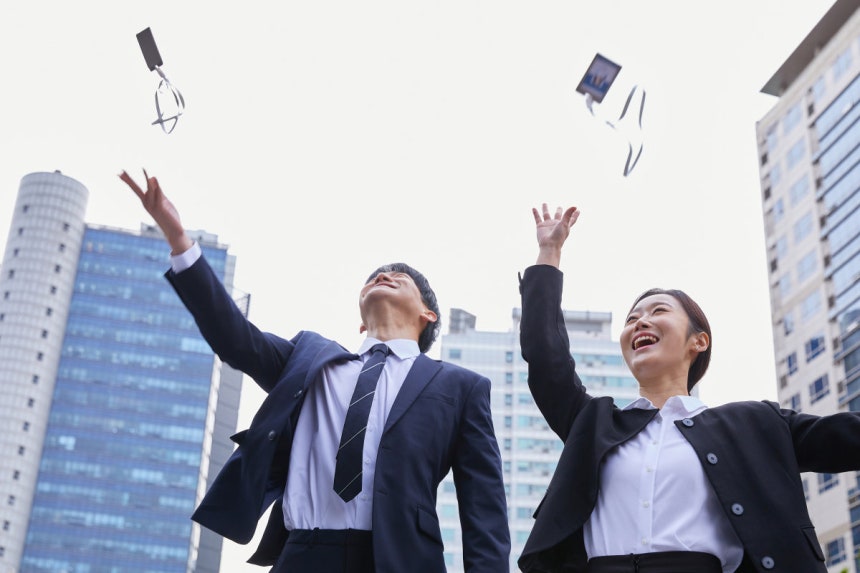 경제적 자립(Financial Independence)과 조기 은퇴(Retire Early)를 합쳐서 만든 조어인 ‘파이어족’은 유행으로 치부할 수 있는 것이 아니다. GETTYIMAGES