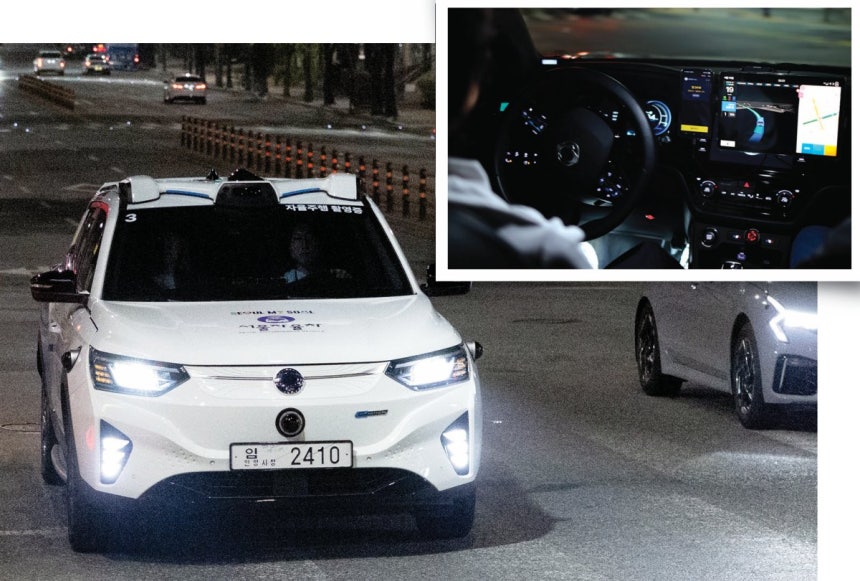 4월 14일 서울 강남구에서 기자가 직접 탑승한 자율주행택시 외관(왼쪽)과 내부 모습. 지호영 기자 ·이상윤