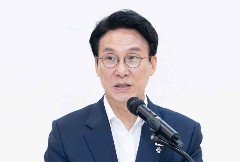 PM vows to renew push for constitutional amendment