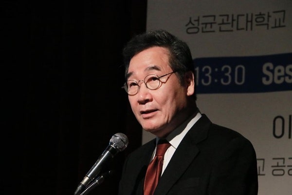 <b>이낙연</b>, <b>이재명 사퇴</b> 전제로 "통합비대위 만들면 대화하겠다"