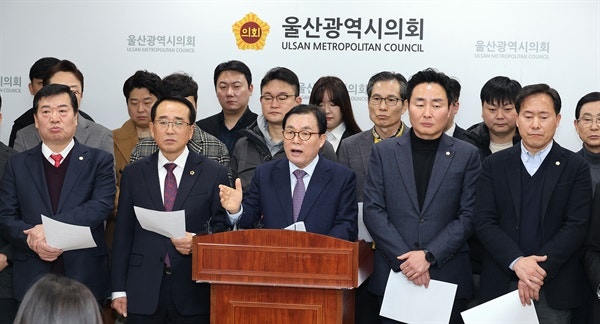 국힘 '공천 파열음' 시작?... <b>이채익</b> "모리배들이 날 희생양으로"