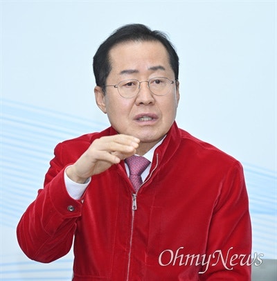 <b>도태우</b> 공천 취소에 <b>홍준표</b> "공당의 공천이 호떡 뒤집기도 아니고..."