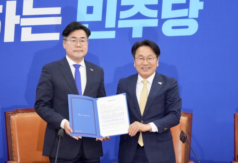 <b>강기정</b> 시장, 여야 원내대표에 '5·18정신 <b>헌법</b> 수록' 당부