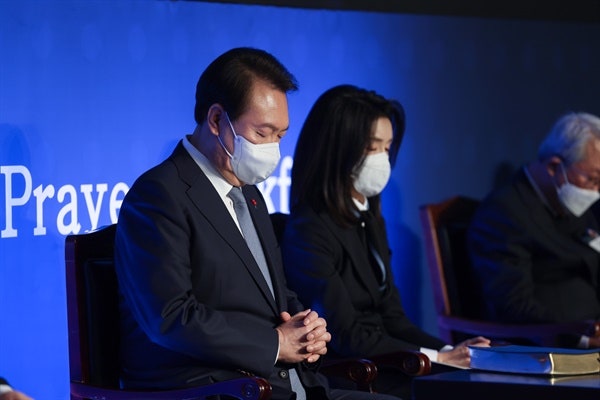 대통령실, <b>김진표</b> 회고록 보도에 "멋대로 왜곡, 개탄스러워"