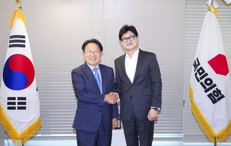 강기정 <b>광주시장</b>, 한동훈 대표 만나 현안 논의