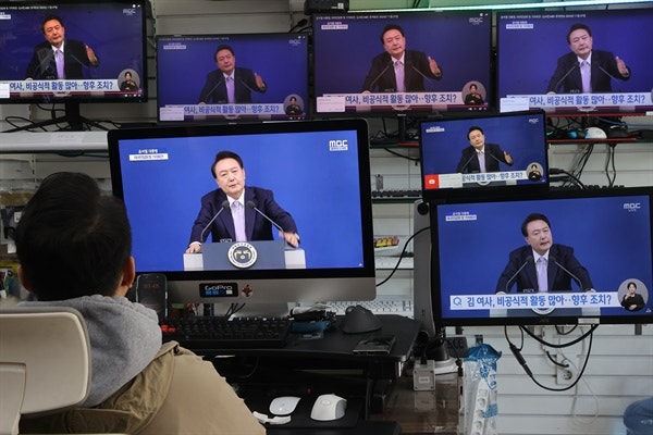 <b>윤석열</b>이 <b>이상민</b>에게 직접 <b>언론사 단전</b>·<b>단수</b> 지시했다