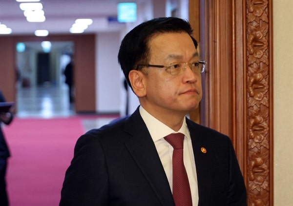 '거부권 <b>권한대행</b>'인가... <b>최상목</b>, 명태균특검법도 거부할 듯