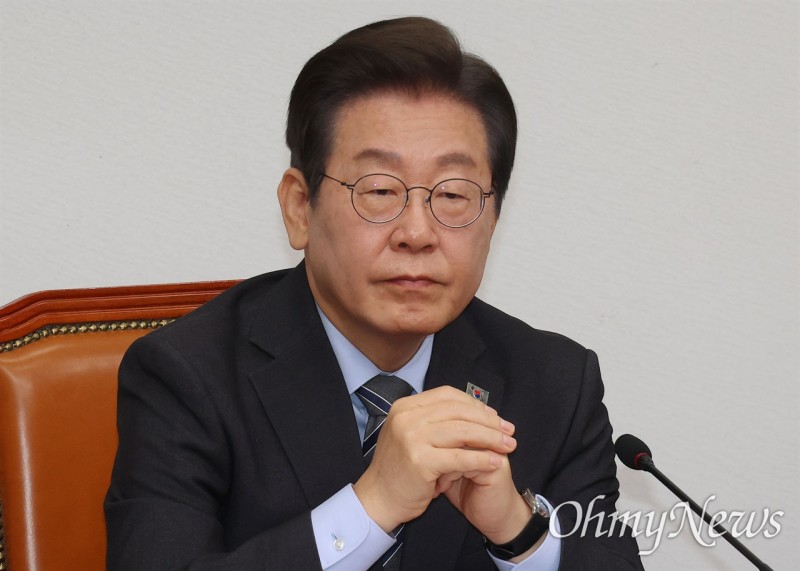 "내란 종식 먼저" <b>이재명</b>의 과거 '개헌' 발언 살펴보니