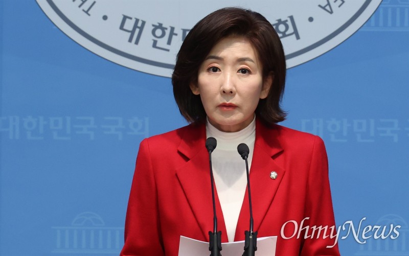 <b>나경원</b> "이재명 대통령 되면 <b>드럼통</b>, 전 '드림통' 대통령될 것"