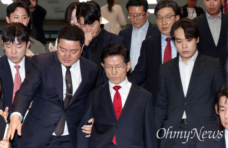 단일화 파투 낸 '후보교체 기획설'에 <b>이양수</b> "사실 아니지만..."