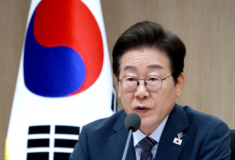이 대통령 "<b>전쟁</b> 다시는 안 겪을 나라, 희생·헌신에 대한 올바른 응답...