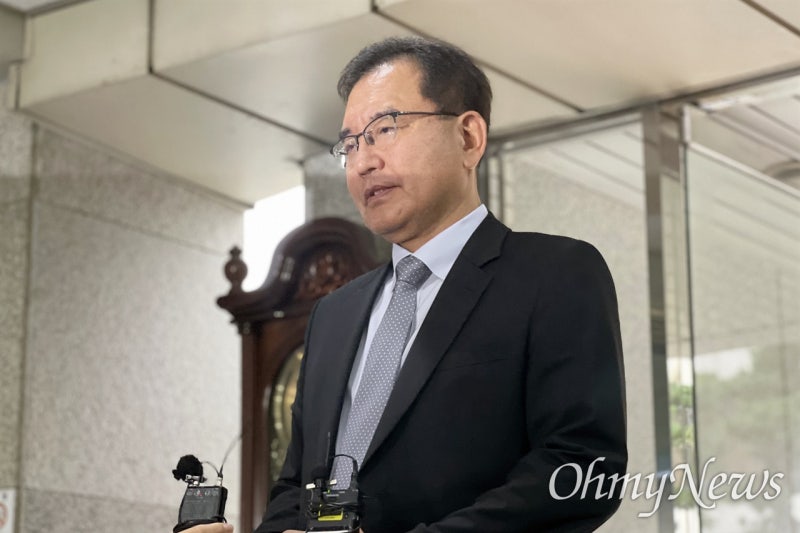 채해병 <b>특검</b> "<b>김건희</b> 소환 불응? 체포영장이 원칙"