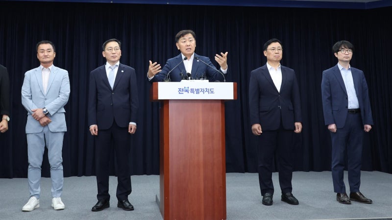 또 무산된 <b>김관영</b> 전북지사의 '<b>완주군민</b>과의 대화'