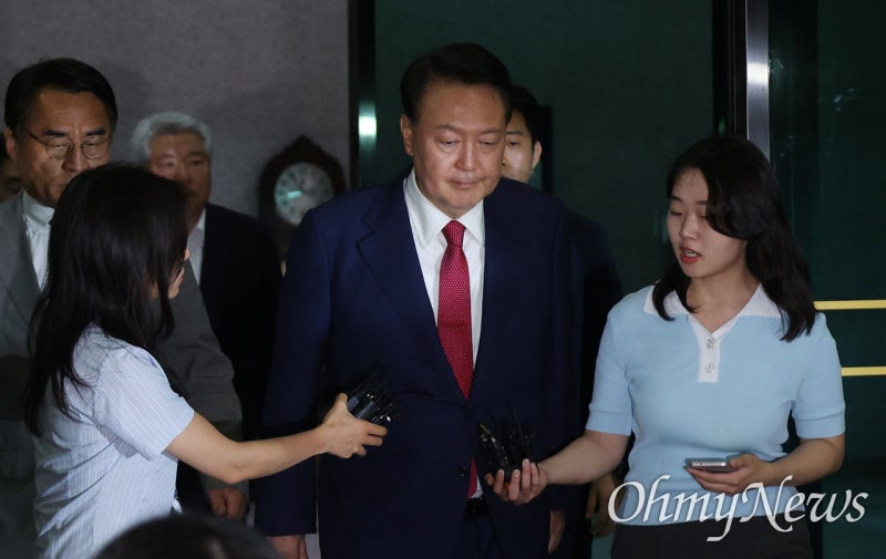 진격의 내란특검, '조사 6일 후 <b>영장청구</b>' 박근혜 기록 깰까