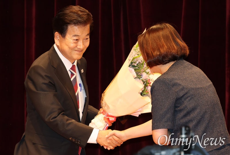 <b>정동영</b> "<b>남북</b> 연락채널 복구하고 대화 복원하는 게 내 할 일"