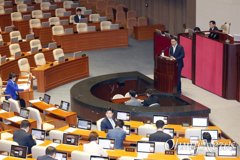 <b>방송법</b> 상정하자, 국힘 "여당 인정 안 해"... <b>필리버스터</b> 돌입