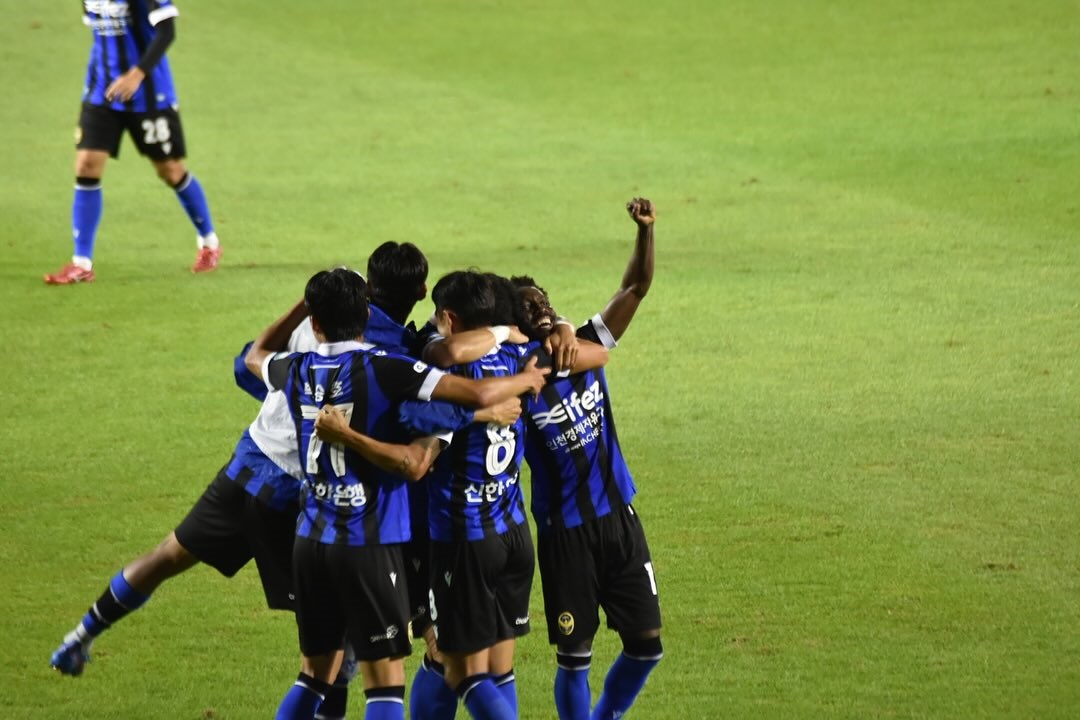 '<b>인천</b> Utd' 실리 축구 1위 질주, '부산 아이파크' 또 안방 헛심