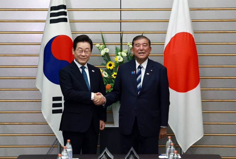 이 대통령 "국제질서 요동쳐, <b>한일 협력 강화</b>해야"