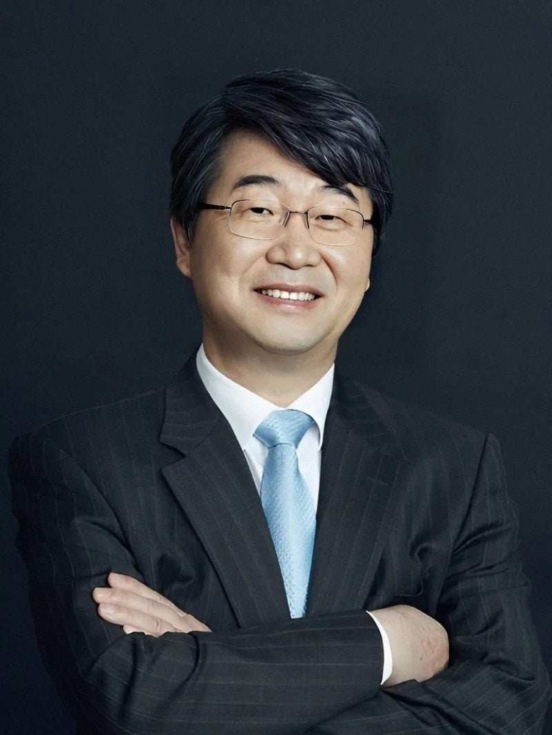 이 대통령, 첫 <b>경사노위</b> <b>위원장</b>에 <b>김지형</b> 전 대법관