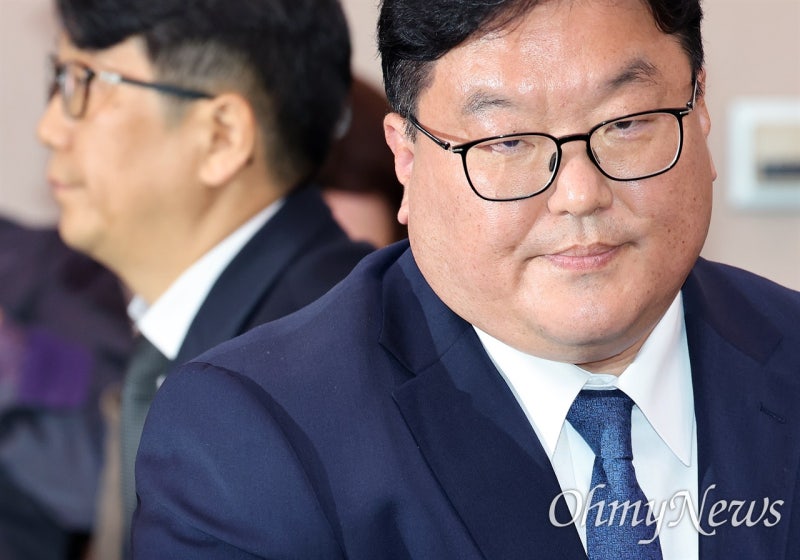 엄희준, <b>쿠팡 특검</b>에 '수사 뭉개기' 폭로 검사 '무고혐의' 수사 요청