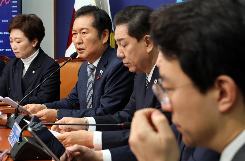 민주당 "대법원 <b>내란</b>전담<b>재판부</b> 예규 제정은 뒷북·꼼수"