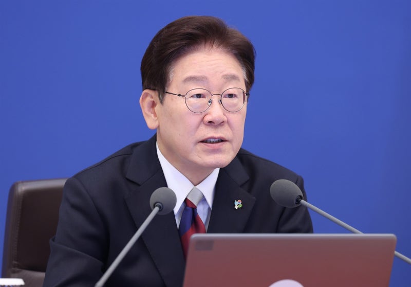 <b>이 대통령</b>, 투표용지 부족 사태에 "행정 권한 모두 사용해 명확히 밝혀...