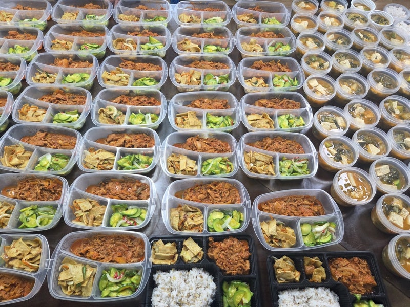 일요일 새벽, 20년째 포기하지 않은 '도시락' 이야기
