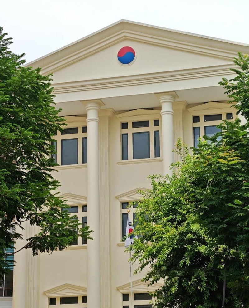 주호치민 총영사관 별관, 사설 유학원 영업장으로 전락?