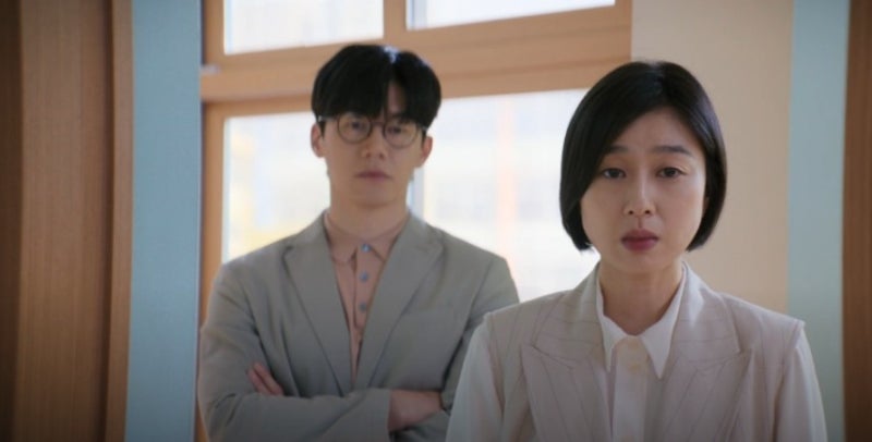 '참교육' 보다 눈물 터진 엄마, 아들이 안아주며 한 말