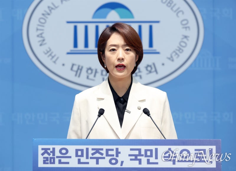 '유일한 40대·여성' 고민정 "가시밭길, 그럼에도 당대표 출마한 이유는"