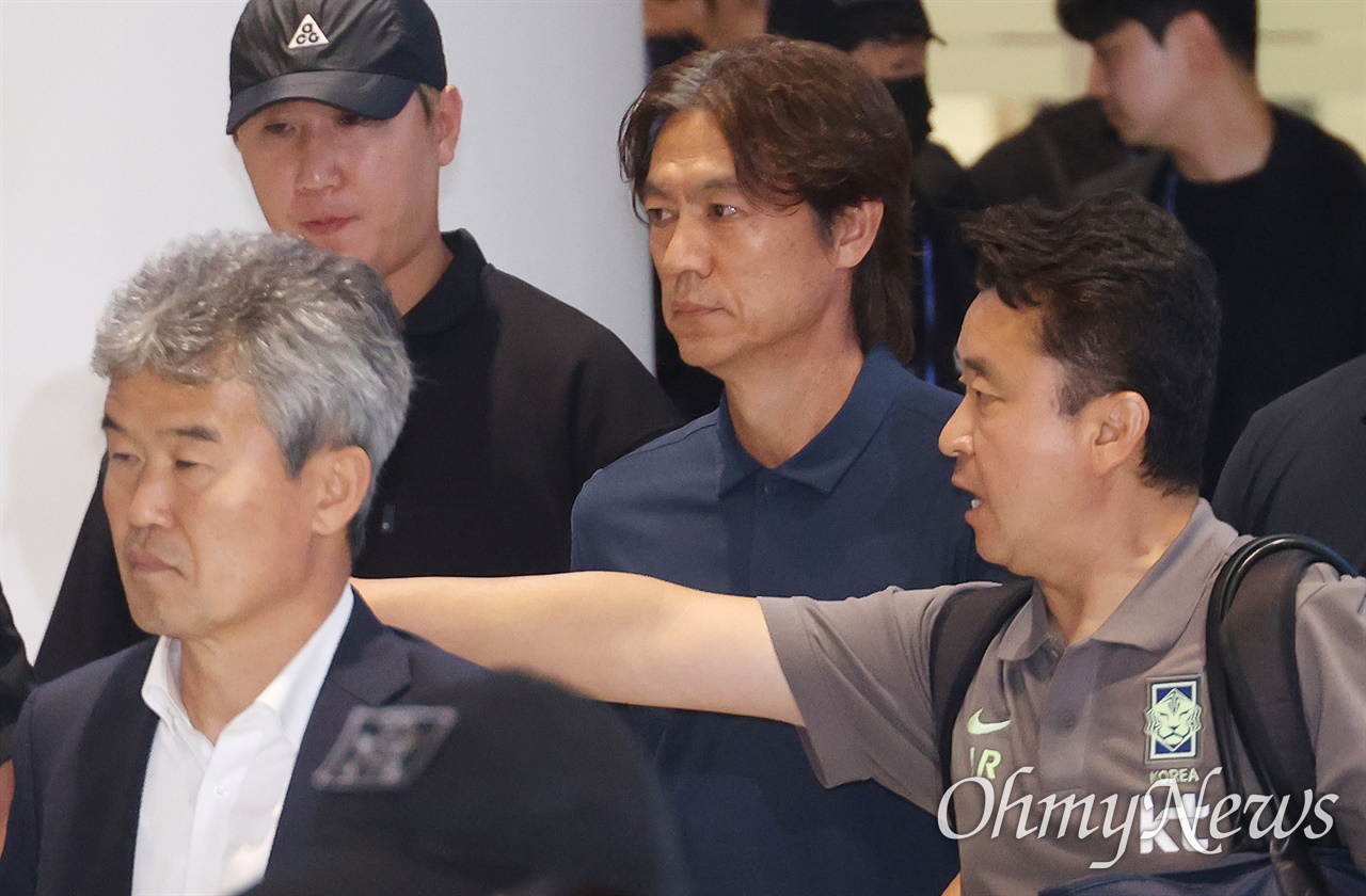 홍명보 전 감독 "월드컵 결과 사과드린다…청문회 출석할 것"