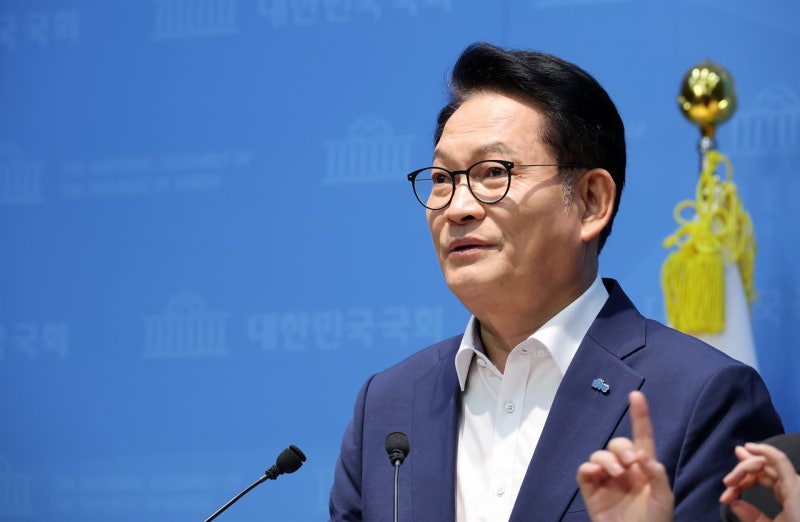 '<b>정청래</b> 붕어' 빗댄 <b>송영길</b> <b>사과</b>... "동지에 쓸 말 아냐"