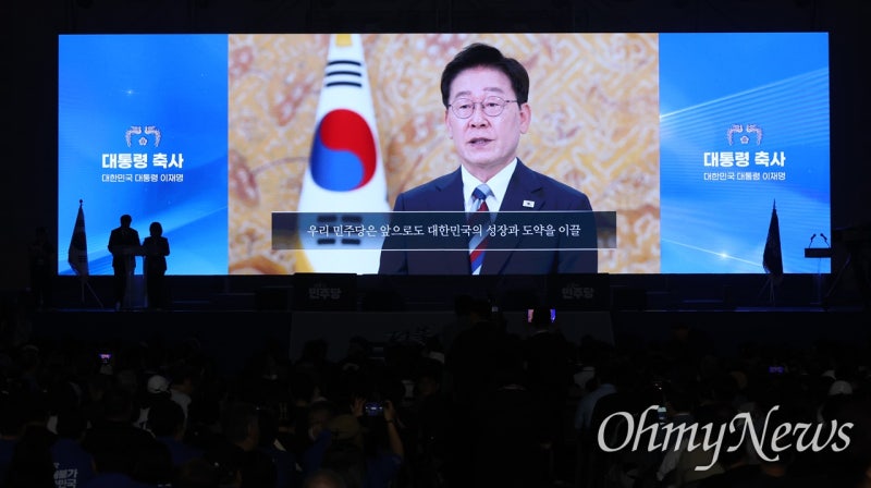 이 대통령, 19일 <b>김민석</b>·정청래·송영길과 만찬