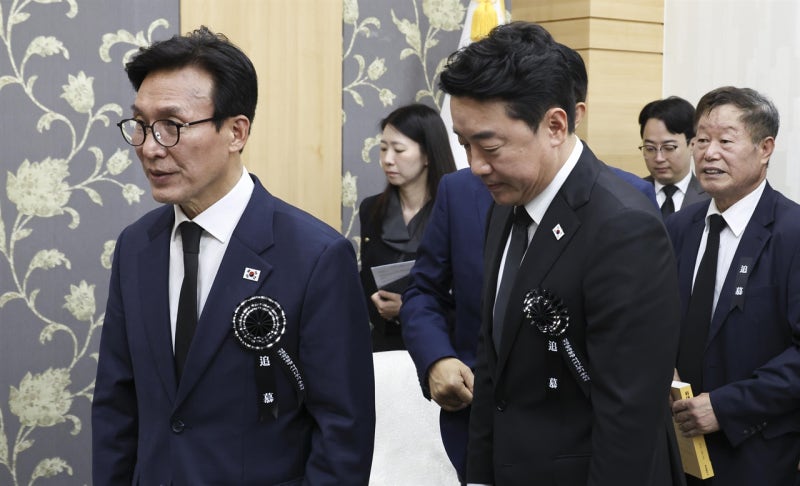 이 대통령 "<b>김대중</b>이란 위대한 이정표 품고 나아가겠다"