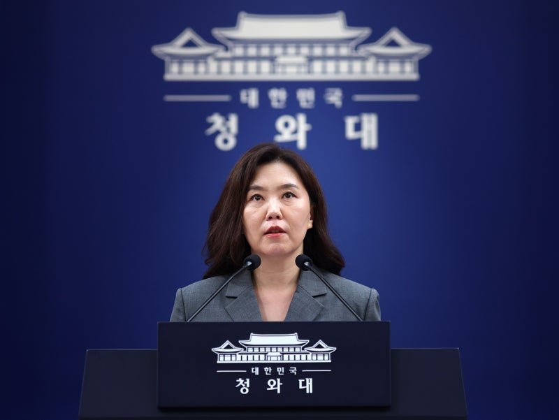 <b>이 대통령</b>, 특별감찰관 후보로 민주당 추천 <b>최길수 지명</b>