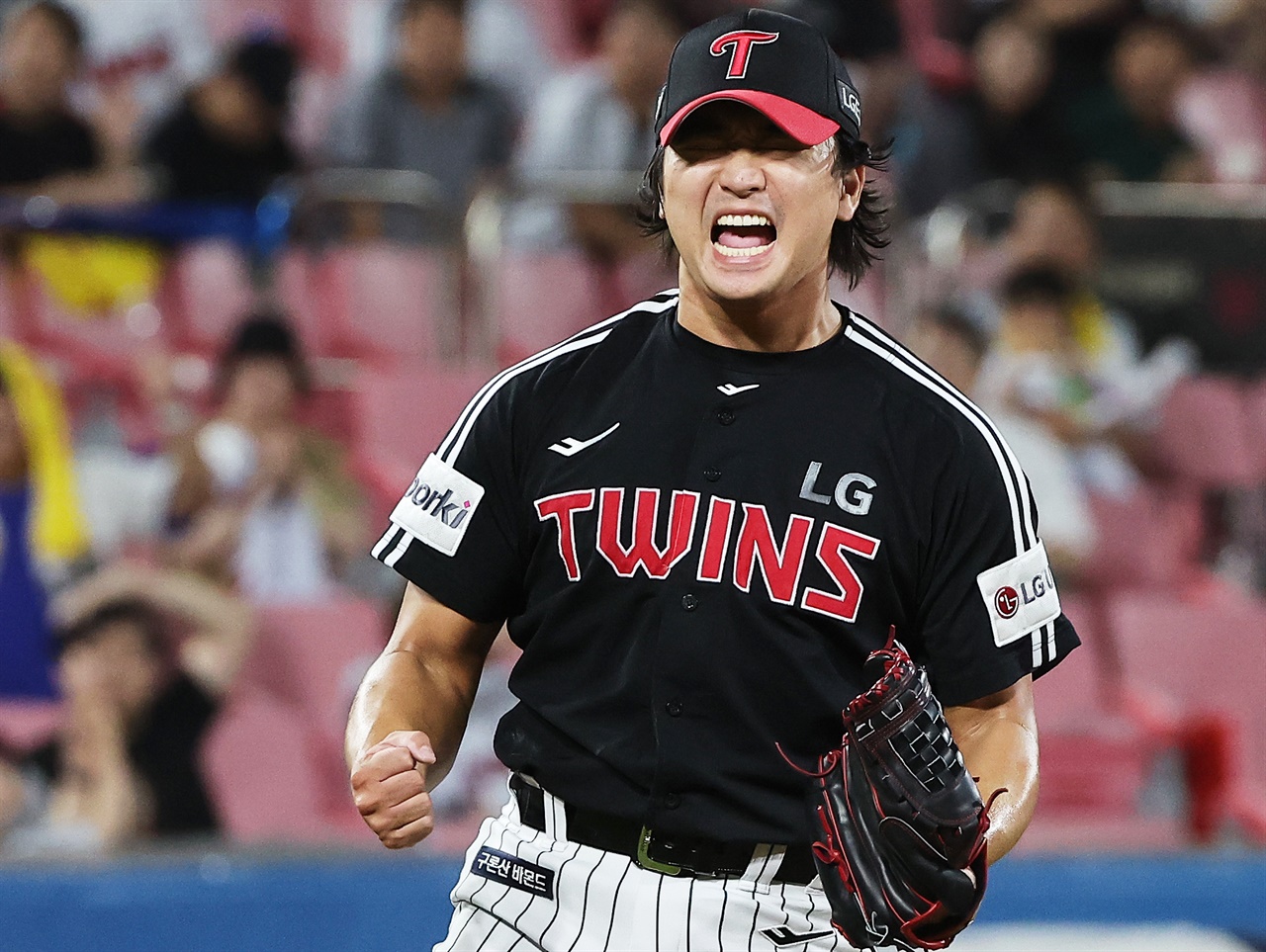<b>고우석</b>, MLB '폭풍 4이닝' 남기고... 3년 만에 <b>LG 트윈스 복귀</b>