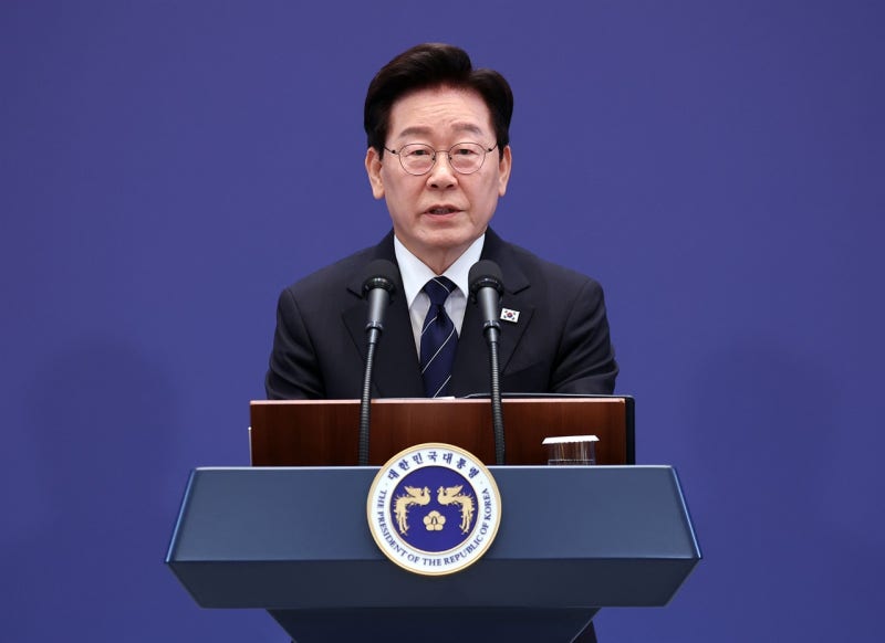 이 대통령 "모두 제 부족함... <b>연임</b> 생각 없다"