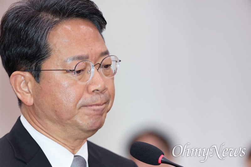 '후보직 <b>사퇴</b>'한 <b>김승원</b> "검찰 개혁 필요성 입증"