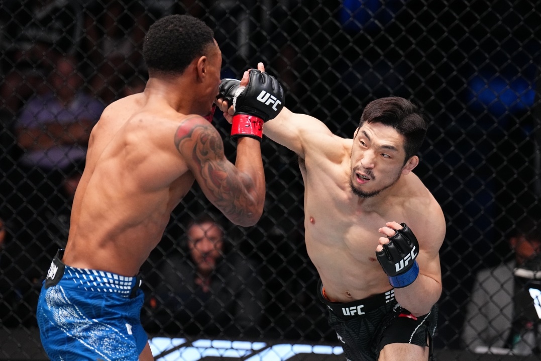 '유짓수' 유수영, 캐나다 무패 신예 잡고 <b>UFC</b> 3승 도전