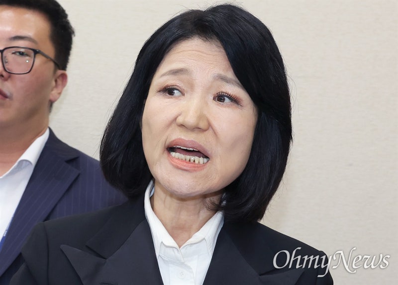 헌재, <b>이진숙 국감 제척</b> 제동... 그러나 '본인 관련 의혹'은 국감 못 한...