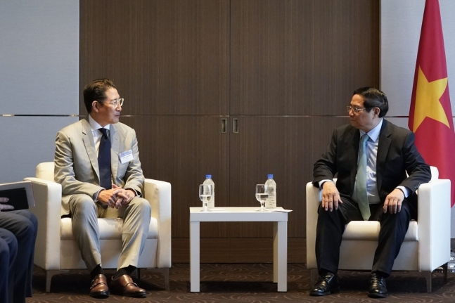 조현준 효성 회장이 7월 1일 팜민찐 베트남 총리와 만나 미래사업 협력방안에 대해 논의했다. 사진=효성