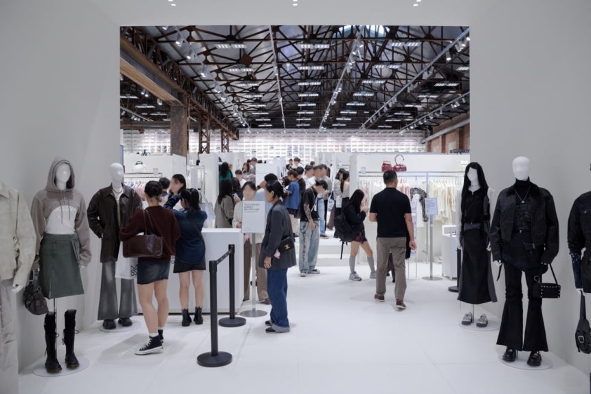 성수 대림창고는 무신사 오프라인 매장으로 변모했다. 무신사는 성수동 일대 10개 건물을 매입해 무신사 타운을 형성했다./한국경제