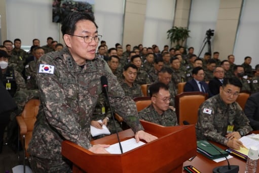 <b>이진우</b> "비상<b>계엄 적법</b>하다고 생각"