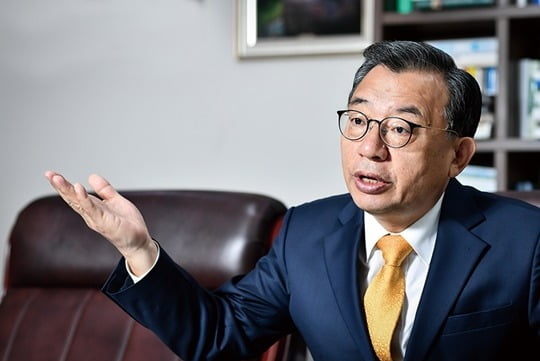 한 후보 캠프 이정현 대변인.  사진=연합뉴스
