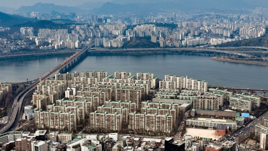 한강변 강남구 압구정동 아파트 단지 일대. 사진=한국경제신문