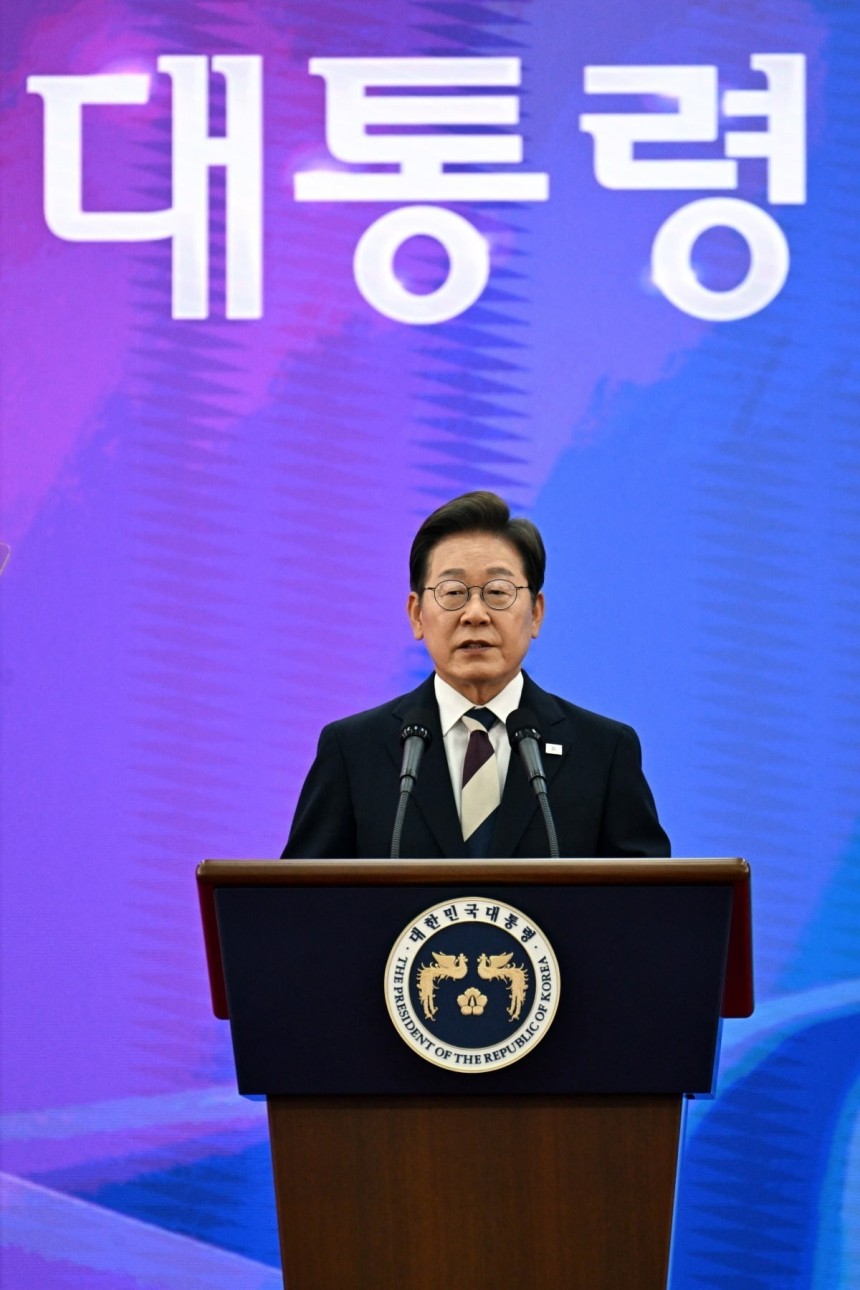 이재명 대통령이 ６월 4일 서울 여의도 국회에서 열린 제21대 대통령 취임선서식에서 '국민께 드리는 말씀' 연설을 하고 있다. 사진＝연합뉴스