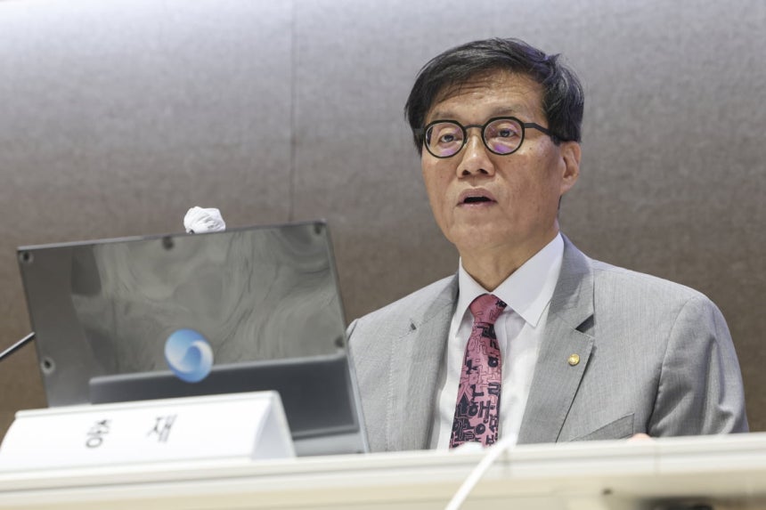 이창용 한국은행 총재가 18일 서울 중구 한국은행 별관에서 열린 '물가안정목표 운영상황 점검 기자설명회'에서 모두발언을 하고 있다.사진=한경 임형택