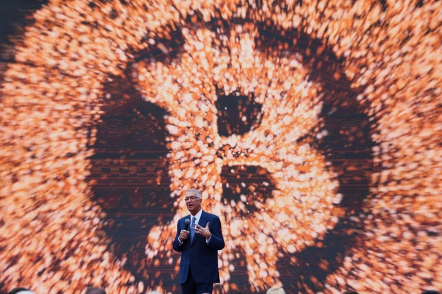 비트코인을 법정화폐로 채택한 엘살바도르가 지난달 12일(현지시간) 수도 산살바도르에서 세계 최초로 정부가 공식 후원하는 비트코인 콘퍼런스를 열었다.사진=연합뉴스