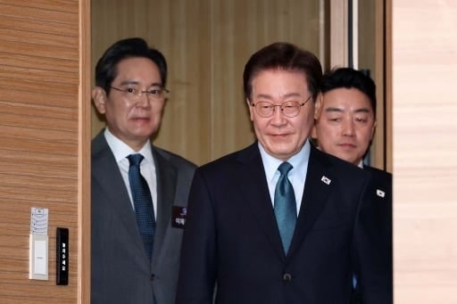[속보] "李<b>대통령</b> 잘한다" 47%···전주대비 0.5%p↑