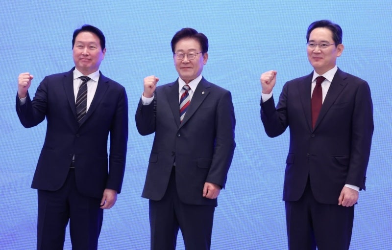 증시 달군 삼전닉스에…이재용 <b>주식</b>재산 60조 육박, 최태원은 '10조 클럽...